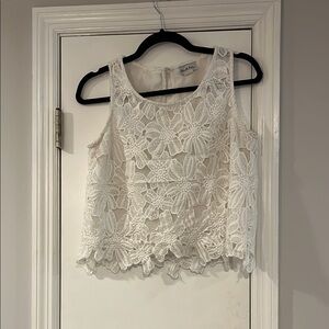 White Cropped Embellished Tank Top | Size: M